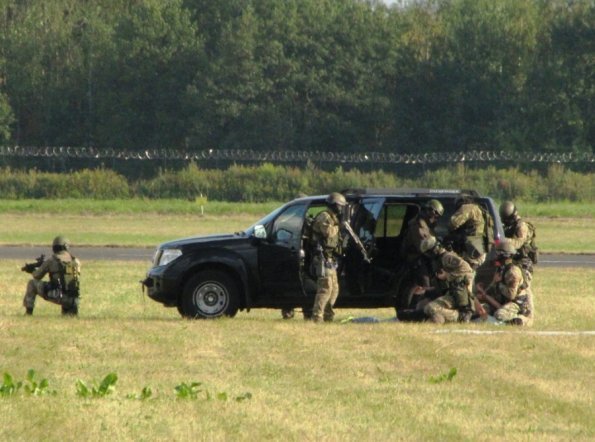 Międzynarodowe Pokazy Lotnicze Air Show Radom 2013 - zdjęcie #4 - eOstroleka.pl