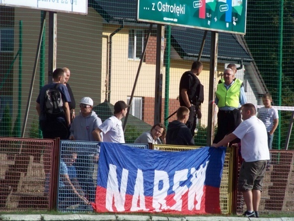 Narew Ostrołęka - MKS Ciechanów (25.08.2013) - zdjęcie #26 - eOstroleka.pl