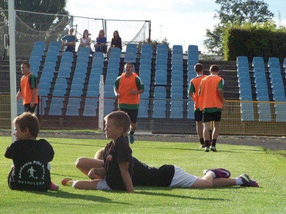 Narew Ostrołęka - MKS Ciechanów (25.08.2013) - zdjęcie #24 - eOstroleka.pl
