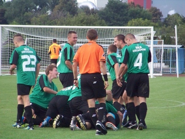 Narew Ostrołęka - MKS Ciechanów (25.08.2013) - zdjęcie #13 - eOstroleka.pl