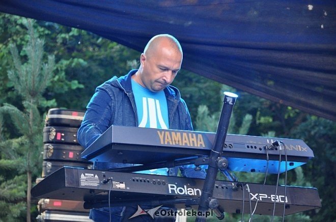 Formacja Nieżywych Schabuff i Happysad na zakończenie Miodobrania 2013 [26.08.2013] - zdjęcie #207 - eOstroleka.pl