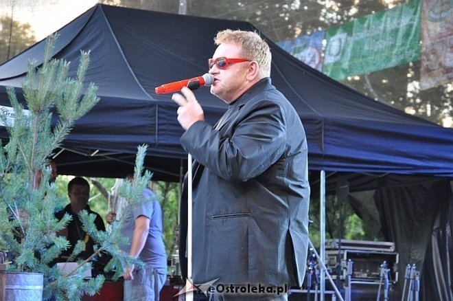 Formacja Nieżywych Schabuff i Happysad na zakończenie Miodobrania 2013 [26.08.2013] - zdjęcie #188 - eOstroleka.pl