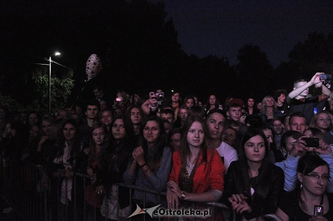 Formacja Nieżywych Schabuff i Happysad na zakończenie Miodobrania 2013 [26.08.2013] - zdjęcie #100 - eOstroleka.pl