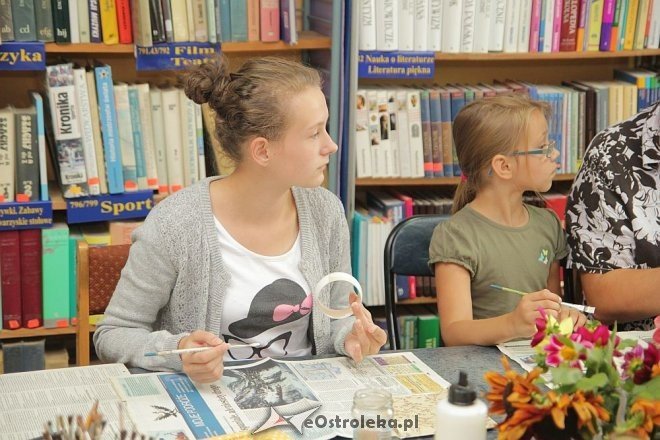 Twórcze spotkania z decoupage w Gminnej Bibliotece Publicznej w Rzekuniu [27.08.2013] - zdjęcie #2 - eOstroleka.pl