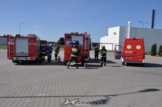 Ćwiczenia pożarnicze i ratownictwa chemiczno-medycznego w Baranowie [29.08.2013] - zdjęcie #8 - eOstroleka.pl