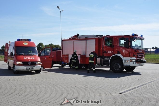 Ćwiczenia pożarnicze i ratownictwa chemiczno-medycznego w Baranowie [29.08.2013] - zdjęcie #11 - eOstroleka.pl