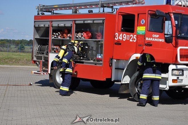 Ćwiczenia pożarnicze i ratownictwa chemiczno-medycznego w Baranowie [29.08.2013] - zdjęcie #39 - eOstroleka.pl