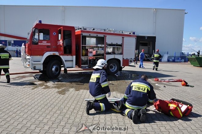 Ćwiczenia pożarnicze i ratownictwa chemiczno-medycznego w Baranowie [29.08.2013] - zdjęcie #52 - eOstroleka.pl