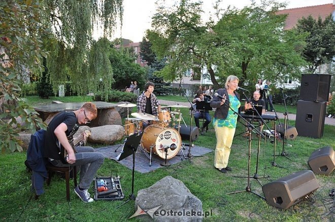 ArtCzwartkowy wieczór przy piosenkach Agnieszki Osieckiej [29.08.2013] - zdjęcie #11 - eOstroleka.pl