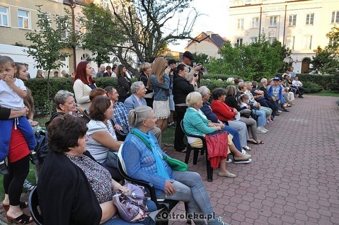 ArtCzwartkowy wieczór przy piosenkach Agnieszki Osieckiej [29.08.2013] - zdjęcie #15 - eOstroleka.pl