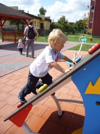 Dni adaptacyjne w Przedszkolu Miejskim Nr 17 [28-29.08.2013] - zdjęcie #15 - eOstroleka.pl