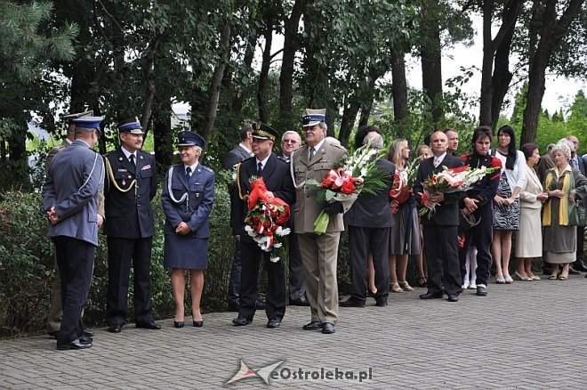 Miejskie obchody 74 rocznicy wybuchu II Wojny Światowej [1.09.2013] - zdjęcie #10 - eOstroleka.pl