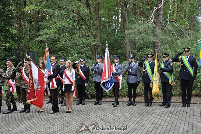 Miejskie obchody 74 rocznicy wybuchu II Wojny Światowej [1.09.2013] - zdjęcie #27 - eOstroleka.pl