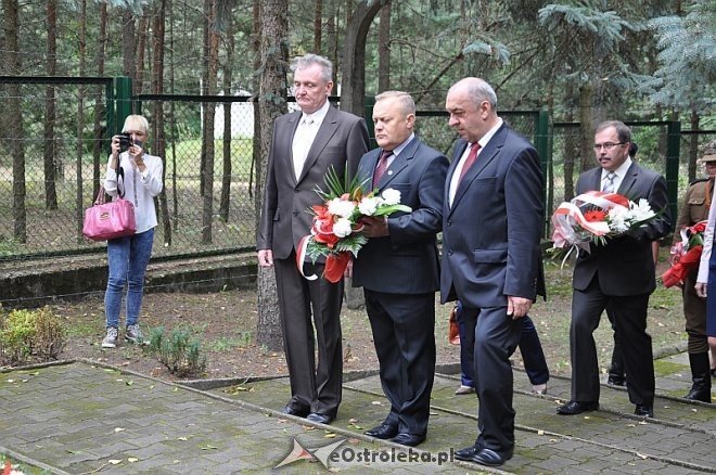 Miejskie obchody 74 rocznicy wybuchu II Wojny Światowej [1.09.2013] - zdjęcie #61 - eOstroleka.pl