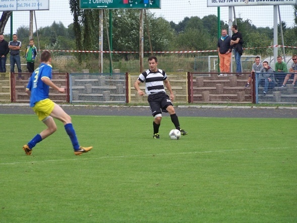 Korona HiD Ostrołęka - Ostrovia Ostrów Mazowiecka (01.09.2013) - zdjęcie #35 - eOstroleka.pl