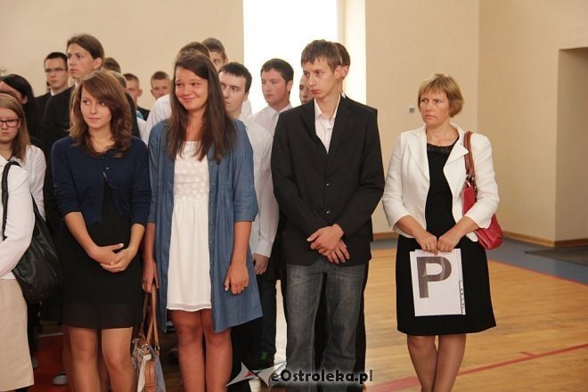Uroczyste rozpoczęcie roku szkolnego w ZSZ nr 1 w Ostrołęce [02.09.2013] - zdjęcie #19 - eOstroleka.pl
