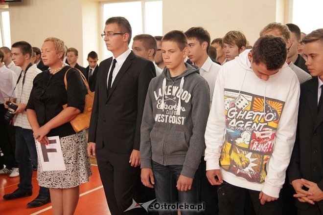 Uroczyste rozpoczęcie roku szkolnego w ZSZ nr 1 w Ostrołęce [02.09.2013] - zdjęcie #25 - eOstroleka.pl