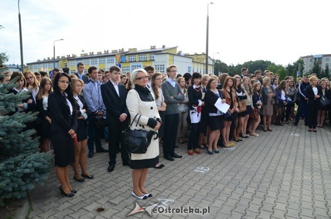 Uroczyste rozpoczęcie roku szkolnego w III LO - zdjęcie #23 - eOstroleka.pl