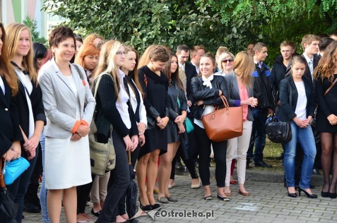 Uroczyste rozpoczęcie roku szkolnego w III LO - zdjęcie #21 - eOstroleka.pl