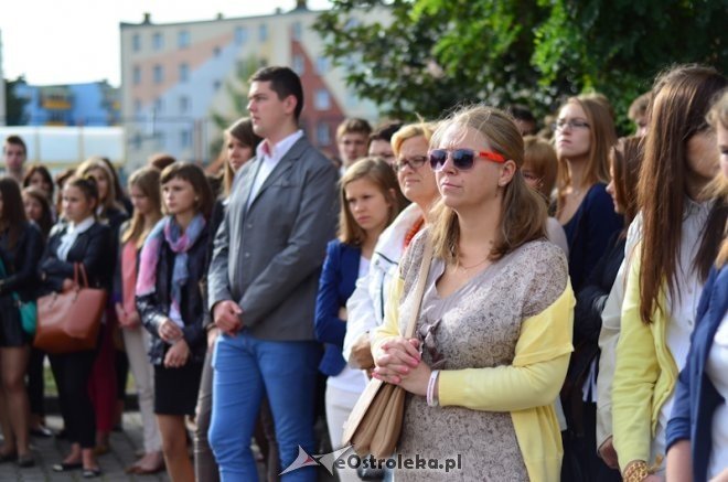 Uroczyste rozpoczęcie roku szkolnego w III LO - zdjęcie #16 - eOstroleka.pl
