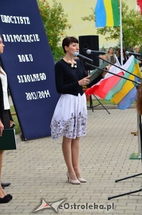 Uroczyste rozpoczęcie roku szkolnego w III LO - zdjęcie #1 - eOstroleka.pl