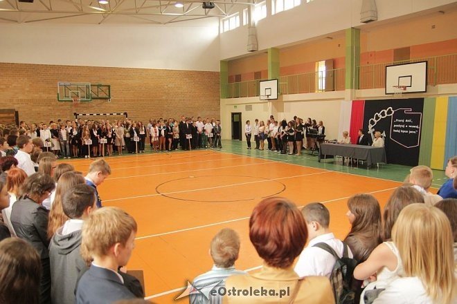 Gimnazjum nr 1 w Ostrołęce: Inauguracja roku szkolnego 2013/2014 [02.09.2013] - zdjęcie #28 - eOstroleka.pl