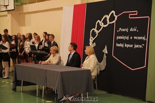 Gimnazjum nr 1 w Ostrołęce: Inauguracja roku szkolnego 2013/2014 [02.09.2013] - zdjęcie #26 - eOstroleka.pl
