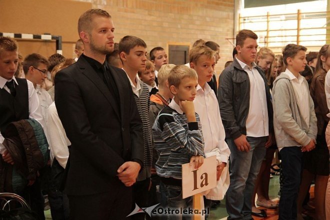 Gimnazjum nr 1 w Ostrołęce: Inauguracja roku szkolnego 2013/2014 [02.09.2013] - zdjęcie #20 - eOstroleka.pl
