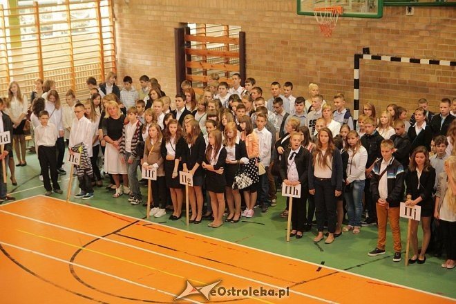 Gimnazjum nr 1 w Ostrołęce: Inauguracja roku szkolnego 2013/2014 [02.09.2013] - zdjęcie #13 - eOstroleka.pl