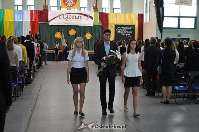 Inauguracja roku szkolnego 2013/2014 I i II LO w Ostrołęce [02.09.2013] - zdjęcie #1 - eOstroleka.pl