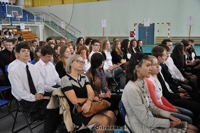 Inauguracja roku szkolnego 2013/2014 I i II LO w Ostrołęce [02.09.2013] - zdjęcie #38 - eOstroleka.pl