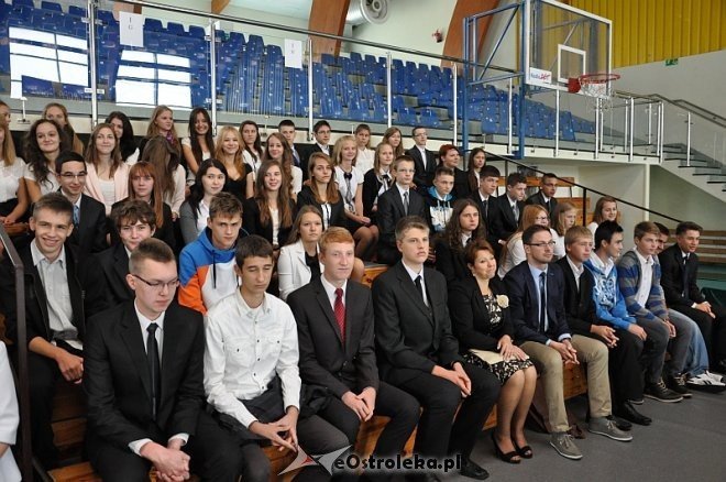 Inauguracja roku szkolnego 2013/2014 I i II LO w Ostrołęce [02.09.2013] - zdjęcie #32 - eOstroleka.pl