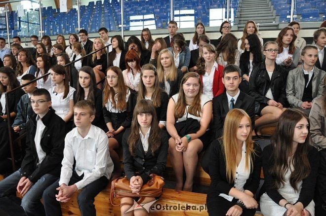 Inauguracja roku szkolnego 2013/2014 I i II LO w Ostrołęce [02.09.2013] - zdjęcie #28 - eOstroleka.pl