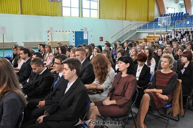 Inauguracja roku szkolnego 2013/2014 I i II LO w Ostrołęce [02.09.2013] - zdjęcie #17 - eOstroleka.pl