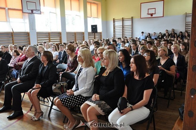 Inauguracja roku szkolnego 2013/2014 I i II LO w Ostrołęce [02.09.2013] - zdjęcie #41 - eOstroleka.pl