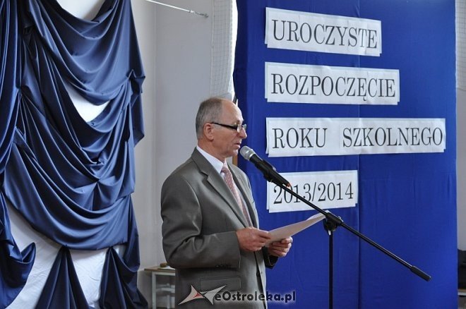 Inauguracja roku szkolnego 2013/2014 I i II LO w Ostrołęce [02.09.2013] - zdjęcie #15 - eOstroleka.pl
