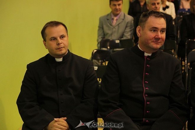 Uroczysta inauguracja roku szkolnego 2013/2014 w Zespole Szkół nr 3 w Ostrołęce [02.09.2013] - zdjęcie #36 - eOstroleka.pl