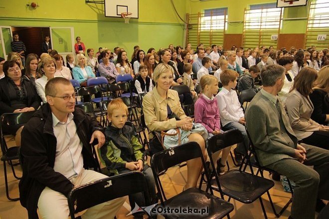 Uroczysta inauguracja roku szkolnego 2013/2014 w Zespole Szkół nr 3 w Ostrołęce [02.09.2013] - zdjęcie #30 - eOstroleka.pl