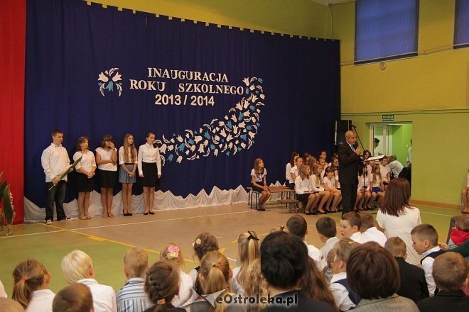 Uroczysta inauguracja roku szkolnego 2013/2014 w Zespole Szkół nr 3 w Ostrołęce [02.09.2013] - zdjęcie #37 - eOstroleka.pl