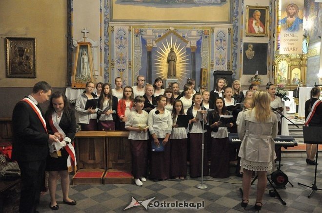 40 – lecie nadania imienia i uroczyste nadanie sztandaru szkole w Goworowie [03.09.2013] - zdjęcie #37 - eOstroleka.pl