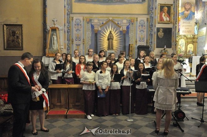 40 – lecie nadania imienia i uroczyste nadanie sztandaru szkole w Goworowie [03.09.2013] - zdjęcie #86 - eOstroleka.pl