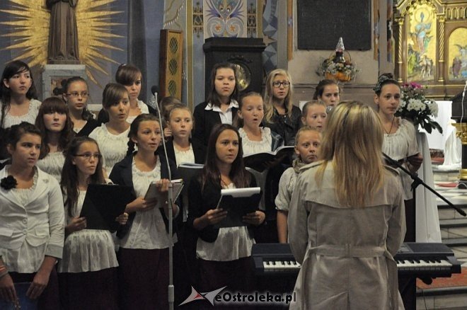 40 – lecie nadania imienia i uroczyste nadanie sztandaru szkole w Goworowie [03.09.2013] - zdjęcie #80 - eOstroleka.pl