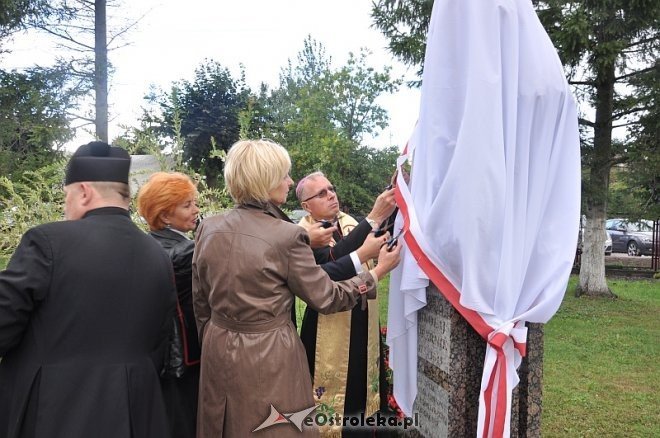 40 – lecie nadania imienia i uroczyste nadanie sztandaru szkole w Goworowie [03.09.2013] - zdjęcie #43 - eOstroleka.pl
