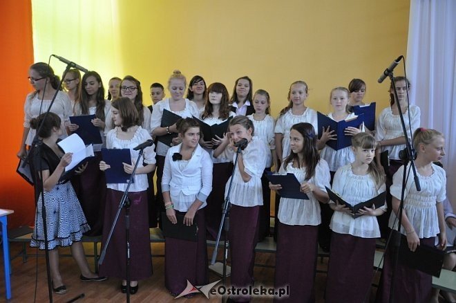 40 – lecie nadania imienia i uroczyste nadanie sztandaru szkole w Goworowie [03.09.2013] - zdjęcie #40 - eOstroleka.pl