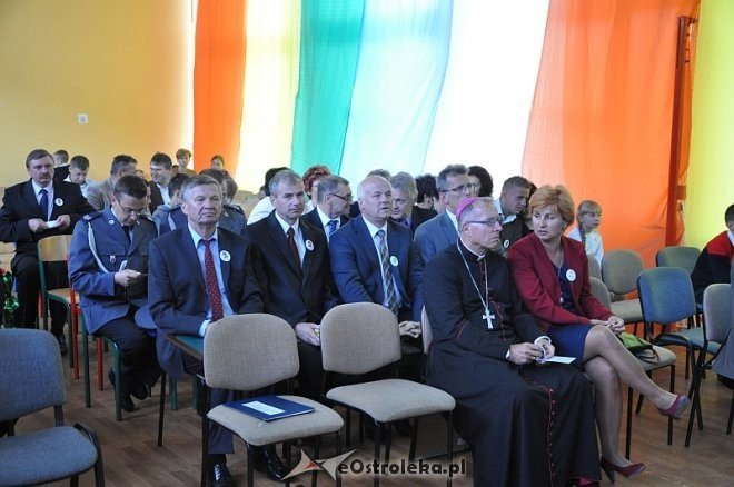 40 – lecie nadania imienia i uroczyste nadanie sztandaru szkole w Goworowie [03.09.2013] - zdjęcie #38 - eOstroleka.pl