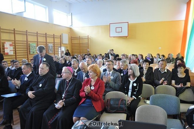 40 – lecie nadania imienia i uroczyste nadanie sztandaru szkole w Goworowie [03.09.2013] - zdjęcie #26 - eOstroleka.pl