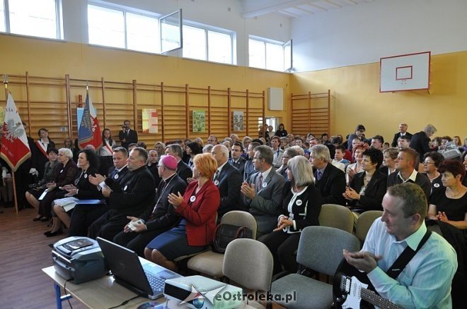 40 – lecie nadania imienia i uroczyste nadanie sztandaru szkole w Goworowie [03.09.2013] - zdjęcie #24 - eOstroleka.pl