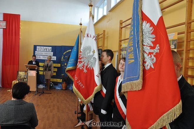 40 – lecie nadania imienia i uroczyste nadanie sztandaru szkole w Goworowie [03.09.2013] - zdjęcie #2 - eOstroleka.pl