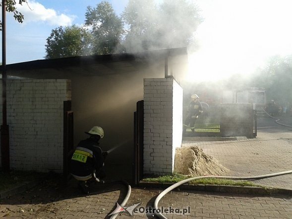 Pożar śmietnika na terenie ZUS-u - zdjęcie #7 - eOstroleka.pl