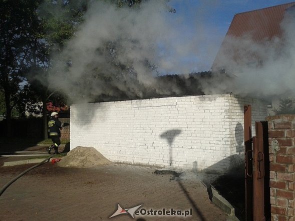 Pożar śmietnika na terenie ZUS-u - zdjęcie #10 - eOstroleka.pl